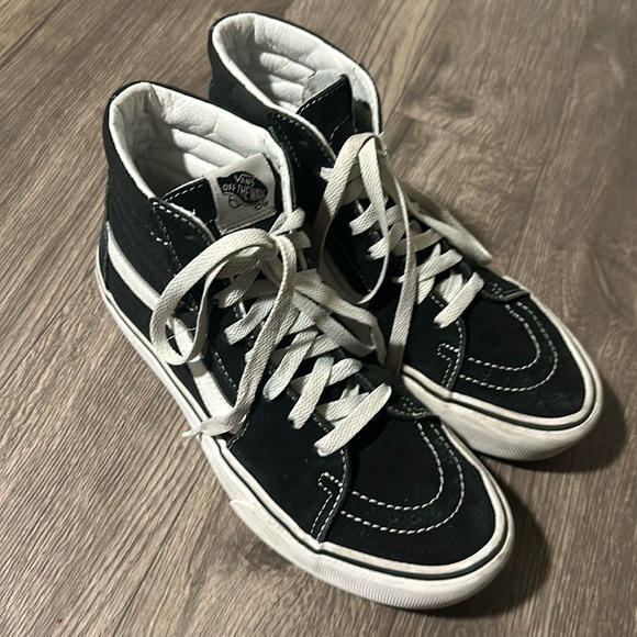 Platform vans - Picture 2 of 5